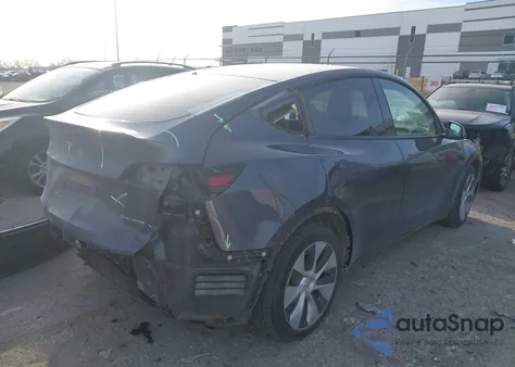 2021 Tesla Model Y Long Range Dual Motor All-Wheel Drive z USA, uszkodzony, nr VIN 5YJYGDEE3MF074658